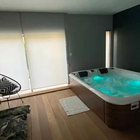 96 Golf De La Baule Avec Piscine Et Villa Saint-André-des-Eaux